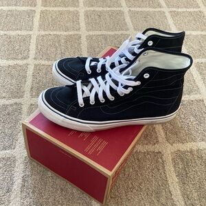 Vans Sk8 Hi Decon 11